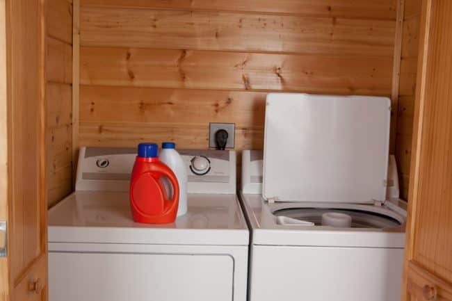 Prepping for Selling: Spruce Up the Laundry Room