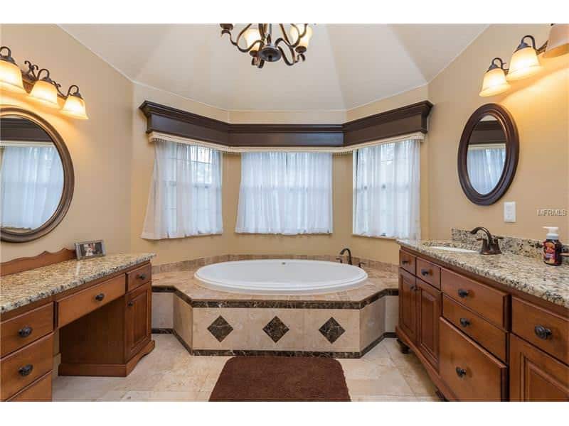 7110 W COUNTY LINE RD, ODESSA, FL 33556 master bath